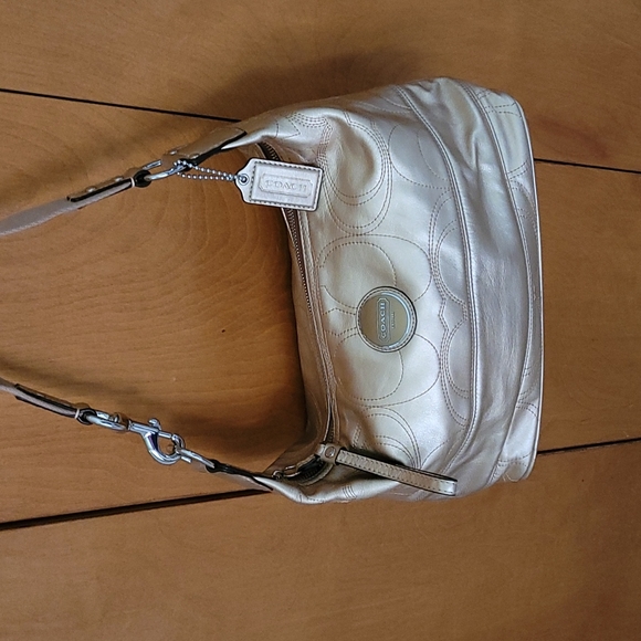 Auth Coach - Picture 8 of 8